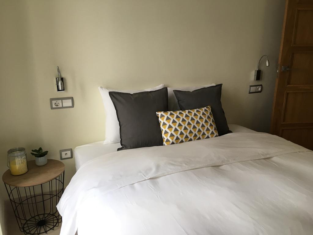סביליה 1E Azofaifo St Apartment מראה חיצוני תמונה